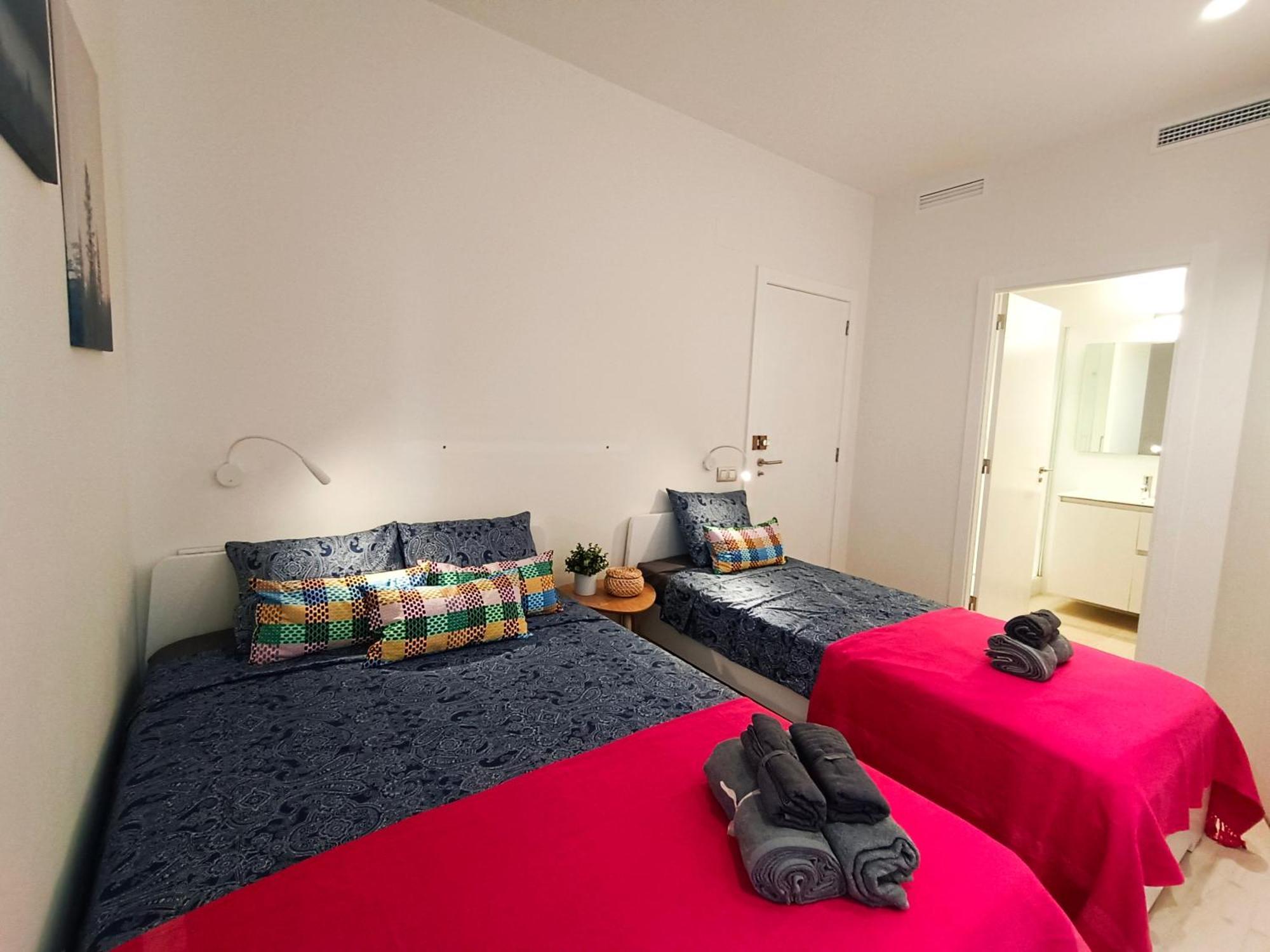 Private Rooms By Plaza Universidad Barcelone Extérieur photo